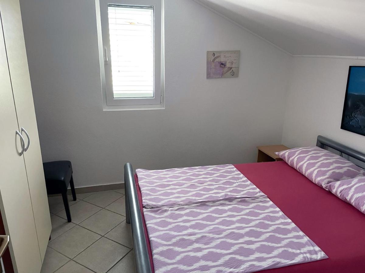 Apartment Anic Karlobag Εξωτερικό φωτογραφία